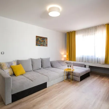 Luxury & Calm Apartmán Burgas City